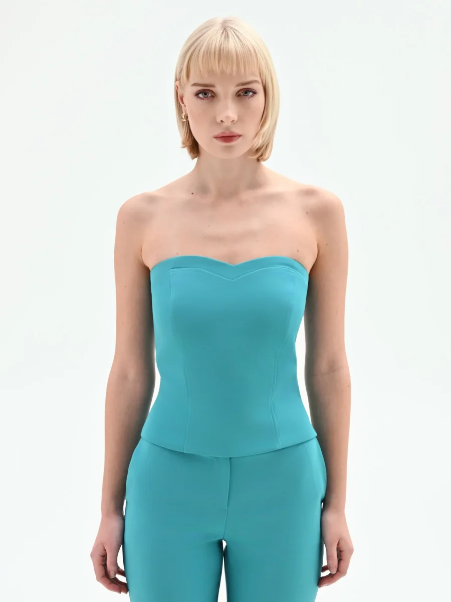 Top Studio verde smeraldo a cuore con impunture – Image 3