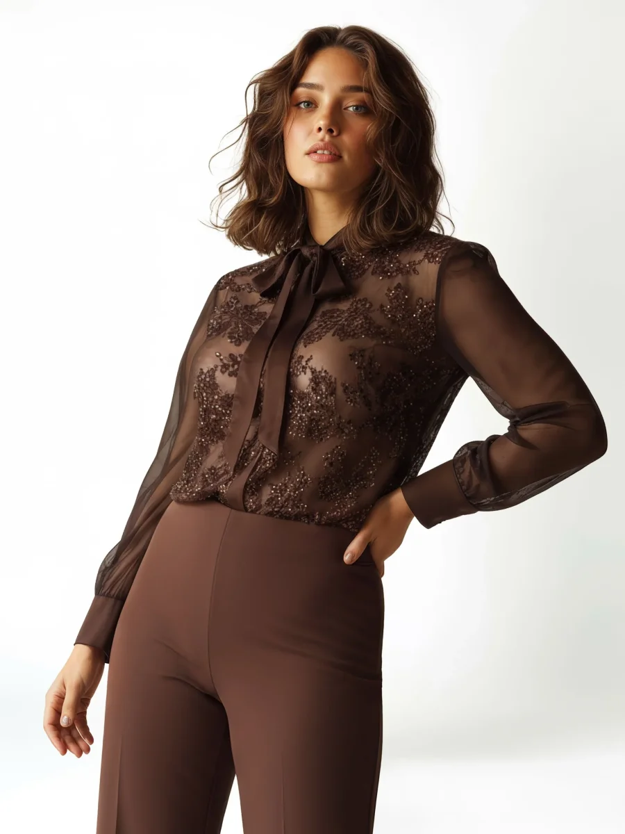 Blusa Curvy cioccolato con ricamo di paillettes – Image 3
