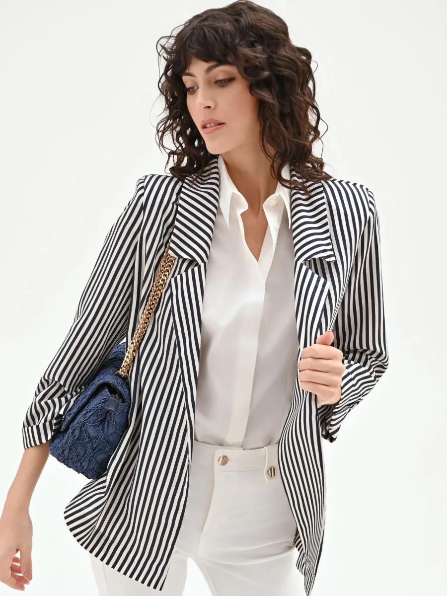 Giacca bianca a righe blu – Image 8