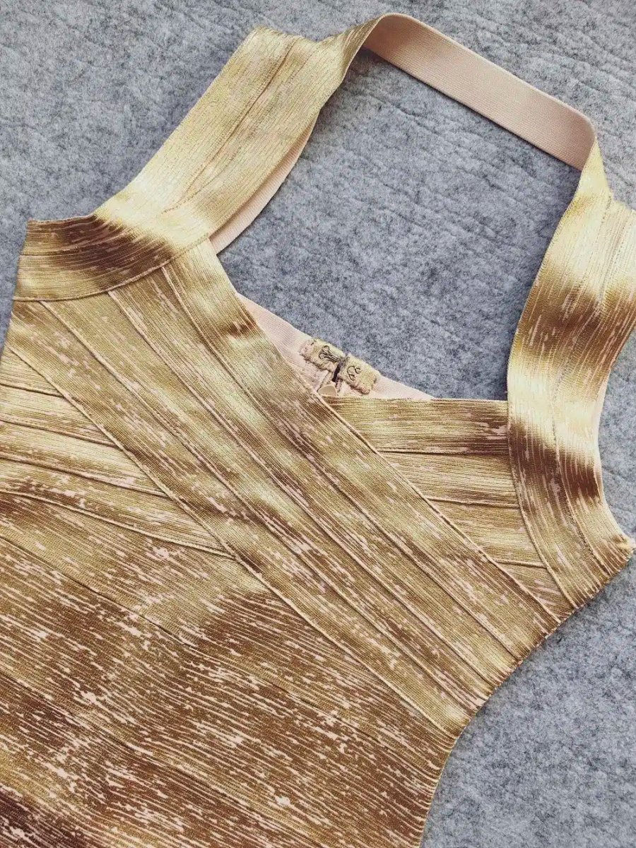 Robe Éclat Doré Sculptant – Image 3